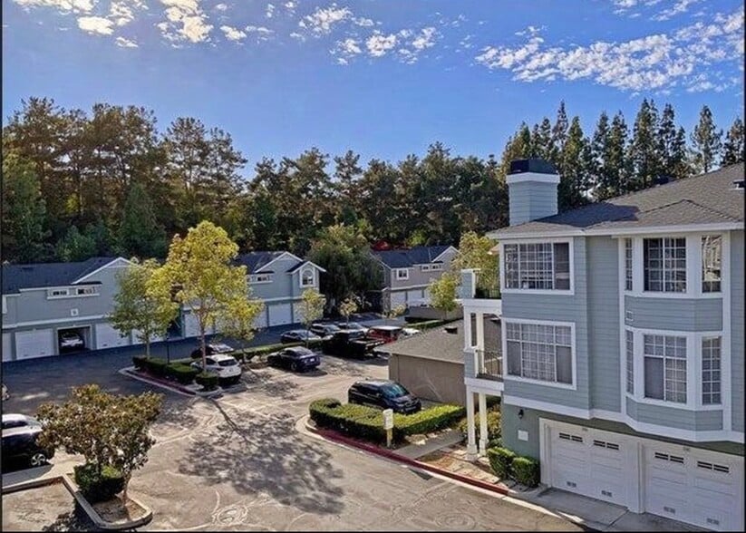 Building Photo - 23412 Pacific Park Dr
