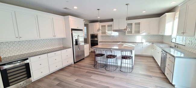 Building Photo - Gorgeous 4 Bedroom Model Home in the Cannery