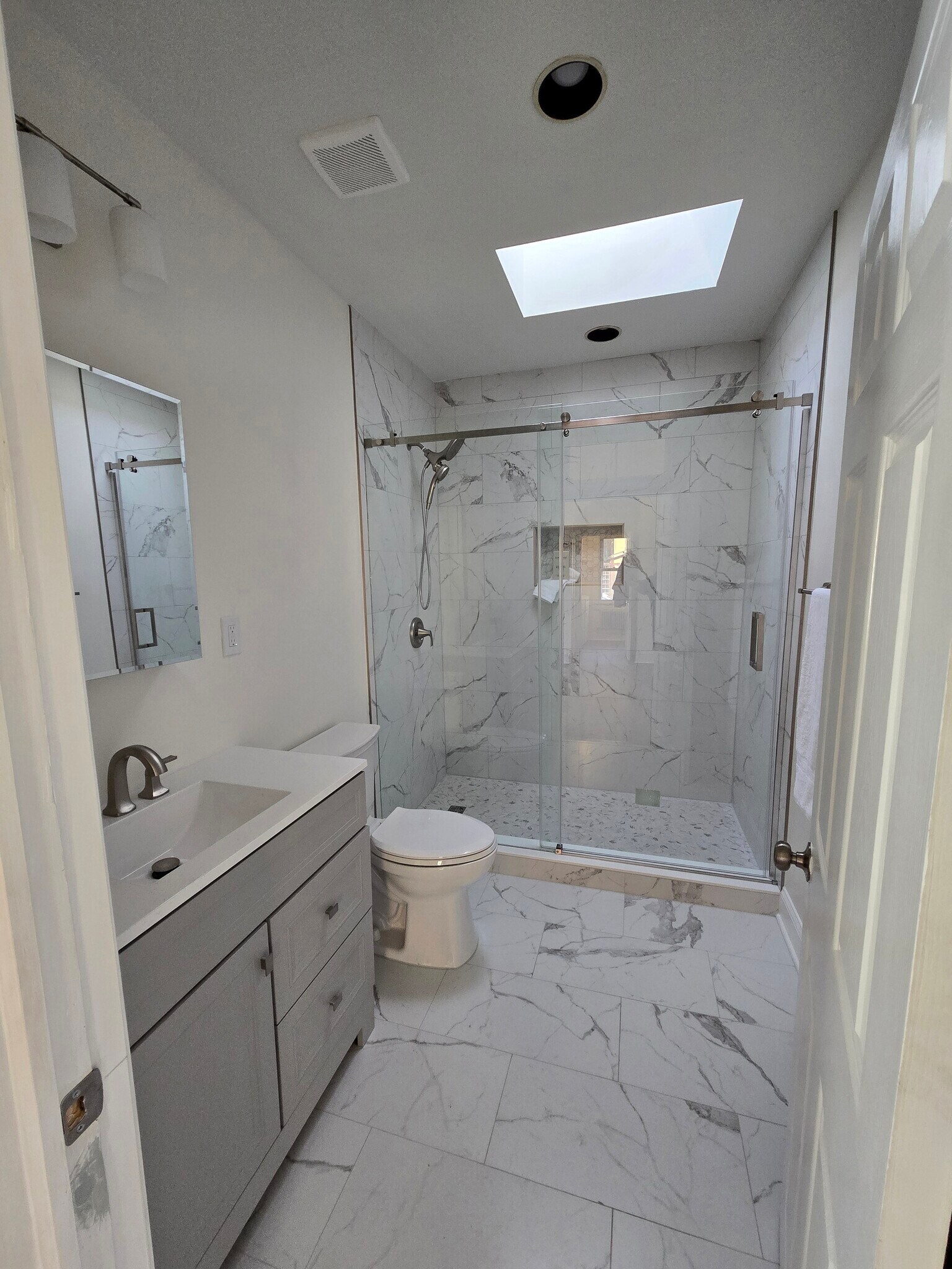 Building Photo - 100 Melvin Ave