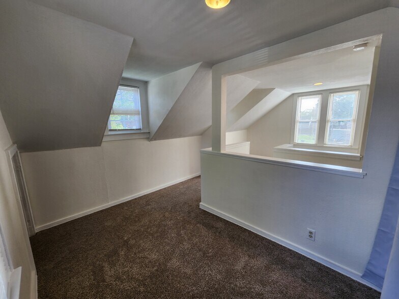 Building Photo - 1126 28th St