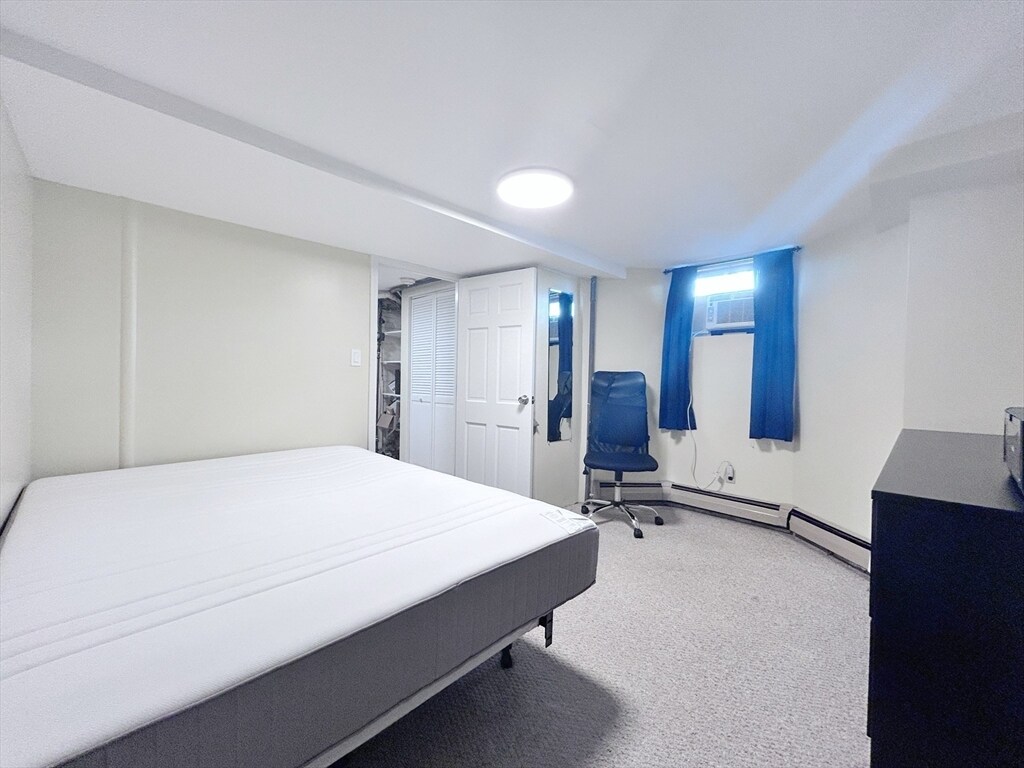 Building Photo - 173 Pleasant St