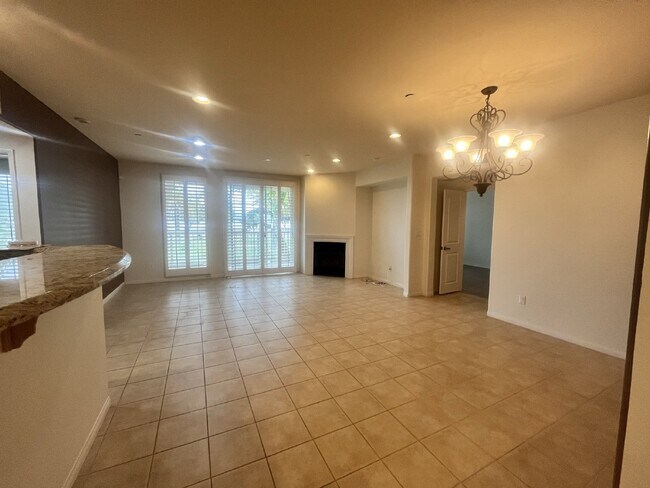Building Photo - "Coastal Living Awaits: Spacious 2BR Condo...