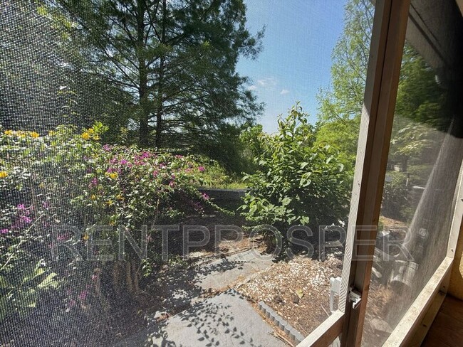Building Photo - 2901 Woodlands Park Ct