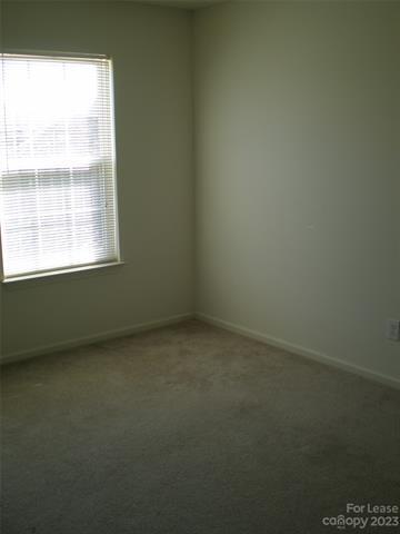 Building Photo - 153 Springwood Ln