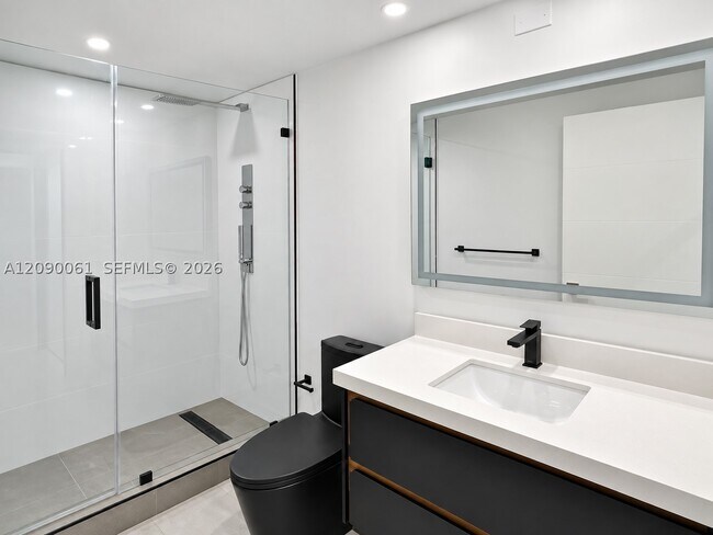 Building Photo - 701 Brickell Key Blvd