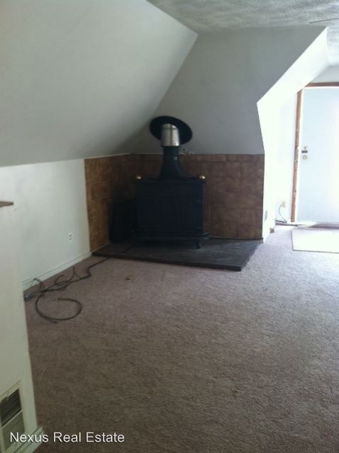 Building Photo - 5747 Holden St