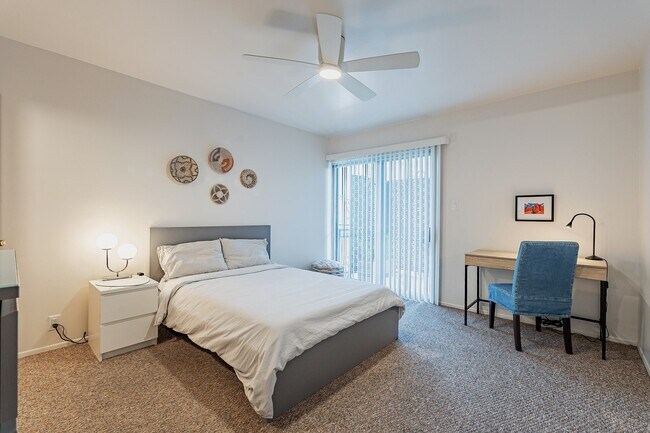 Guest bedroom - 3940 E. Timrod St. #226