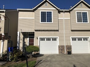 Building Photo - 4325 SE 79th Ave