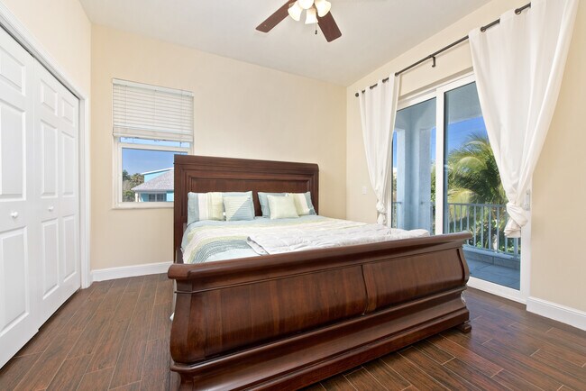First inlaw bedroom - 5064 S Highway A1A