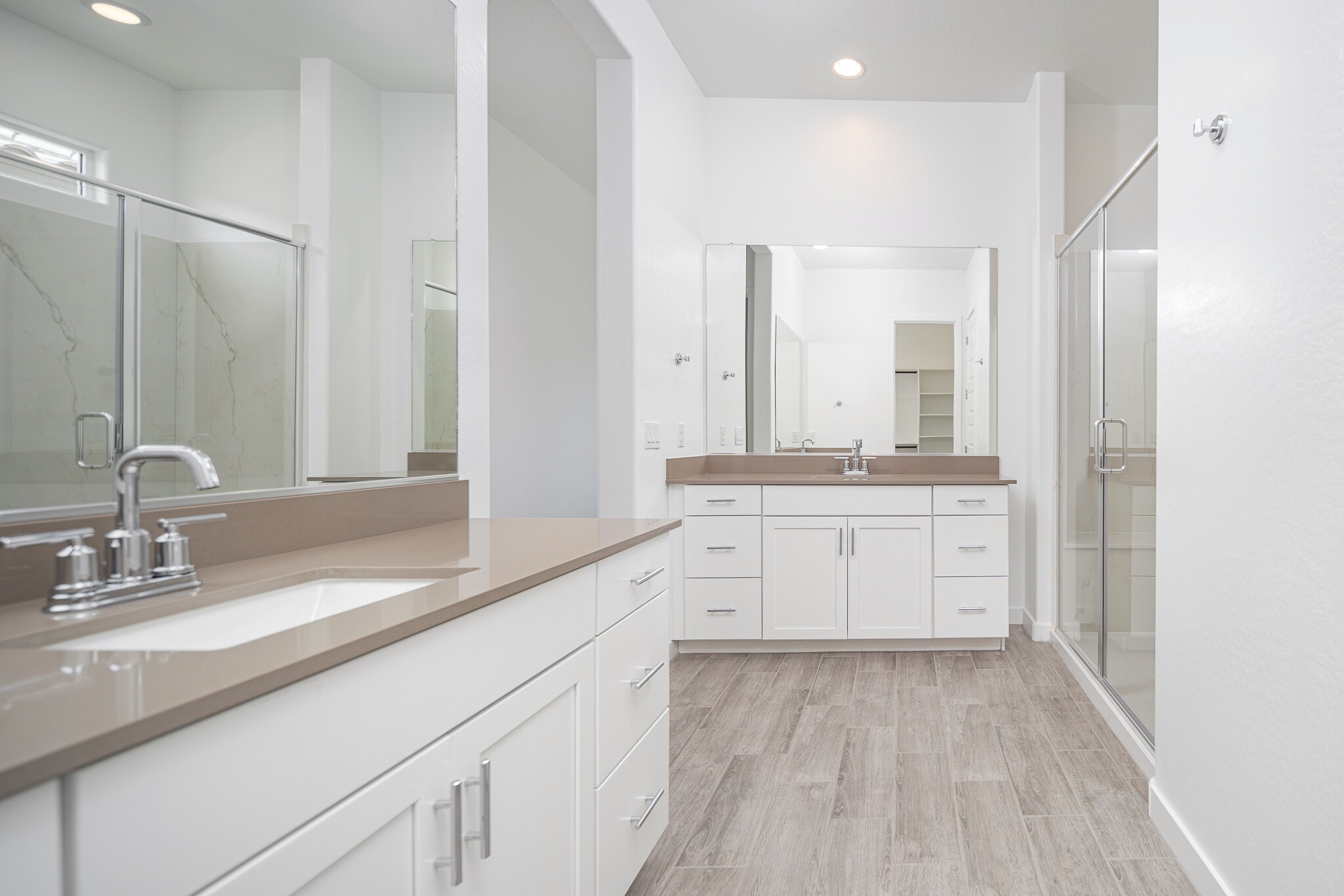 Building Photo - 3264 W Peak View Rd