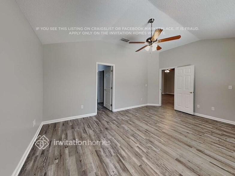 Building Photo - 557 Sparrow Branch Cir