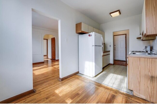 Building Photo - 301 Palisade Ave