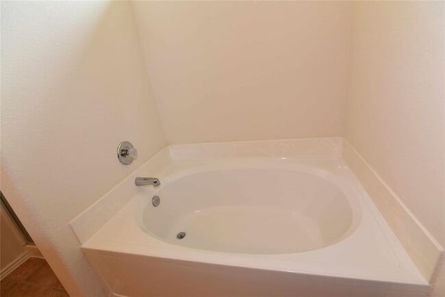 Building Photo - 21319 Finbury Oaks Ln