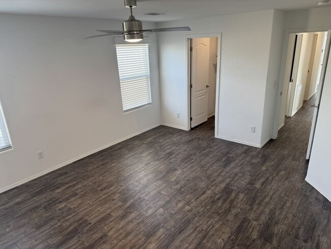 Building Photo - 1111 N Lamb Blvd
