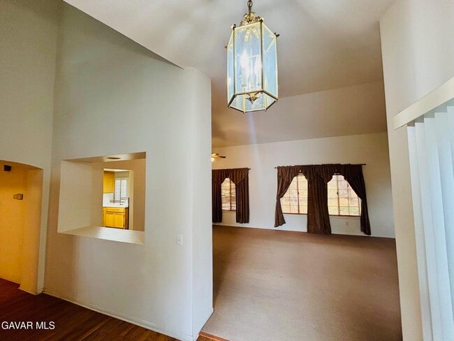 Building Photo - 3108 Tourmaline Ln
