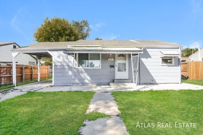 Primary Photo - 217 S Xavier St