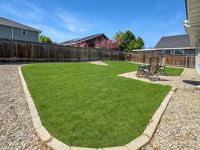 Building Photo - Furnished 3 Bed, 2 Bath Home in Southwest Boise – Stylish, Dog-Friendly, and Move-In Ready!