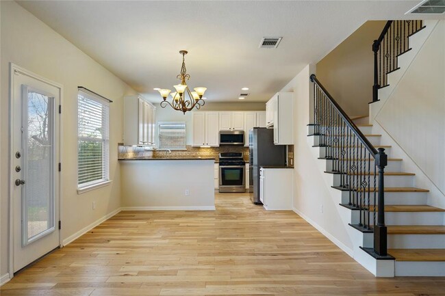 Building Photo - 12016 Timber Heights Dr