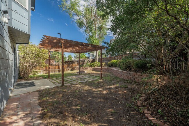 Building Photo - 5108 Hawk Springs Dr