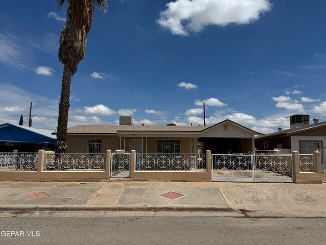 Building Photo - 9351 Carranza Dr