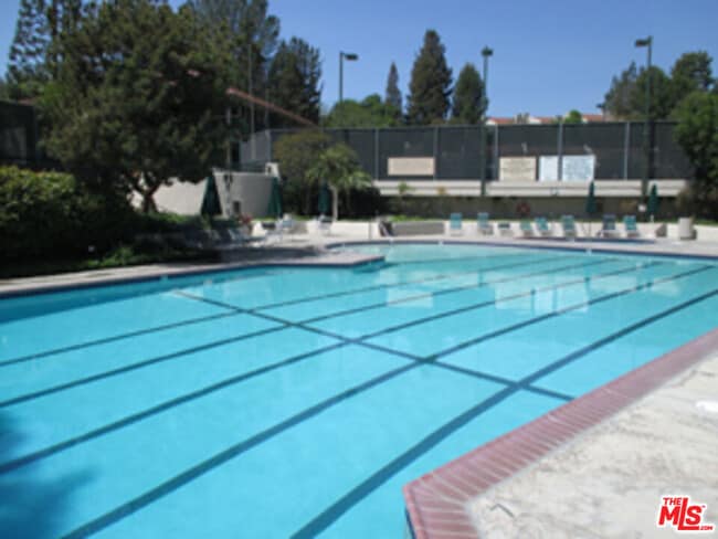 Building Photo - 2606 Claray Dr