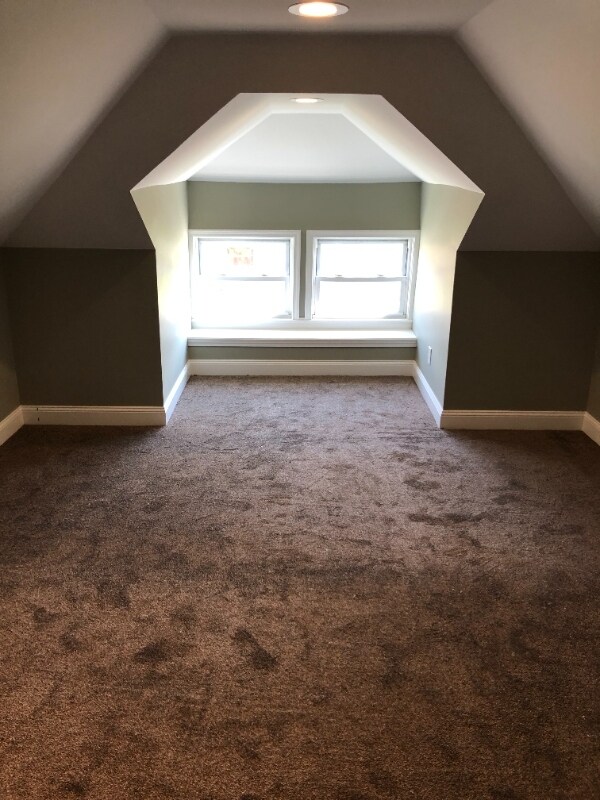 Building Photo - 830 9th Ave