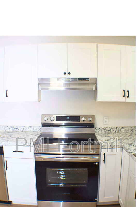 Building Photo - 205A Friedheim St
