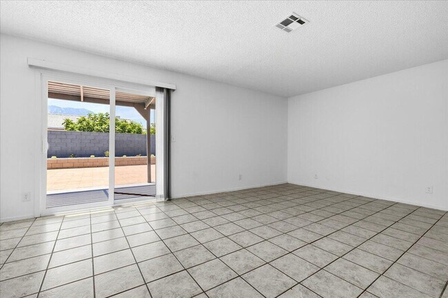 Building Photo - 31601 Avenida Maravilla