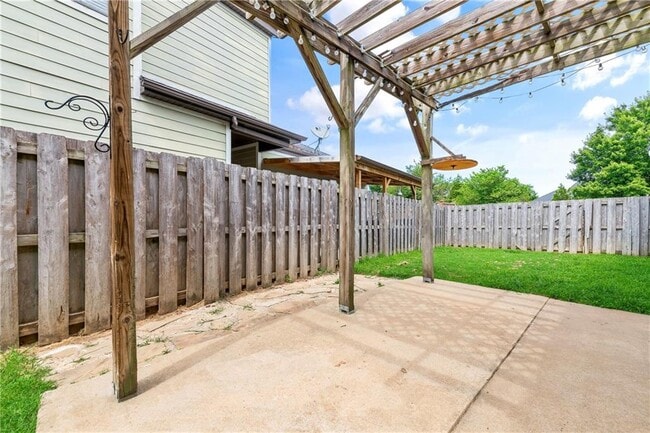 Building Photo - 5207 S 65th Pl