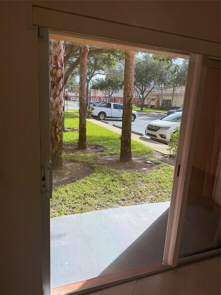 Building Photo - 3340 Palomino Dr