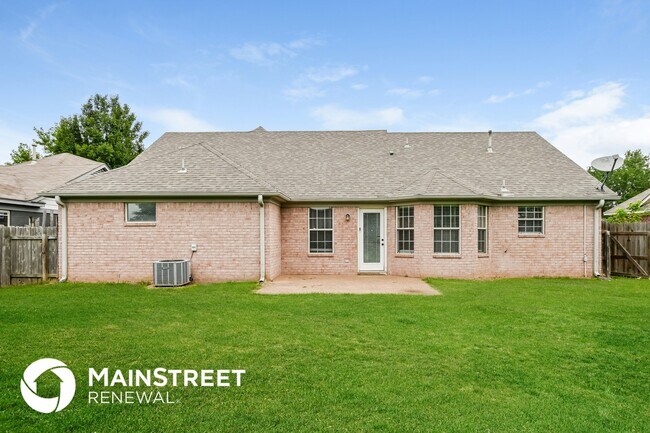 Building Photo - 4493 Shadow Ridge Dr