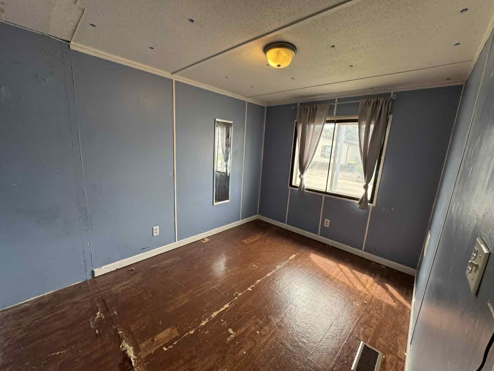 Building Photo - 48592 Leafdale Ct