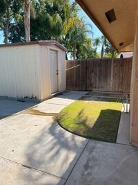 Building Photo - Beautiful 4 Bedroom 2 Bath Home with Pool.