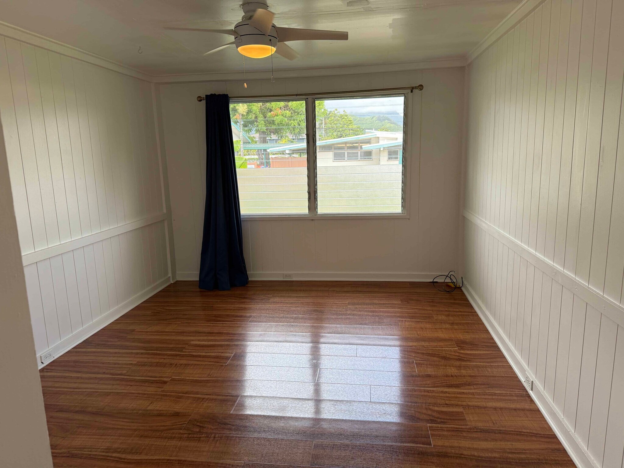 Building Photo - 448 Ulupaina St