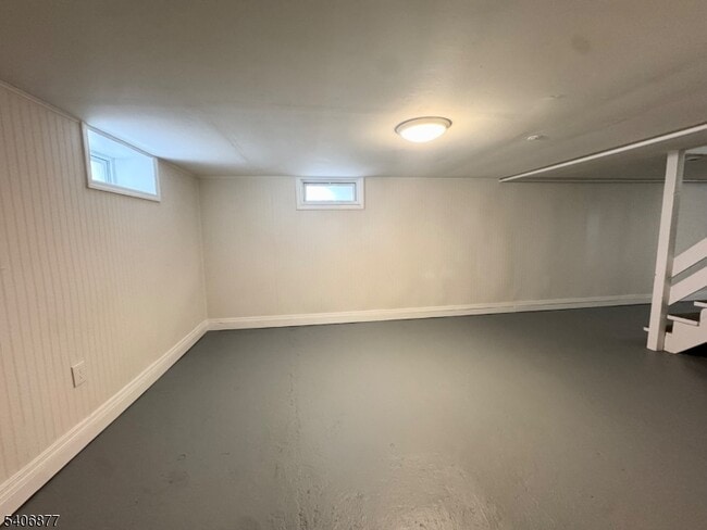 Building Photo - 156 E Prospect St