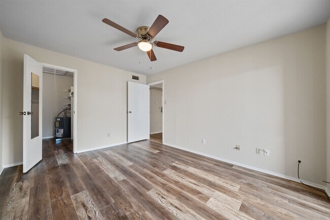 Building Photo - 18519 Egret Bay Blvd