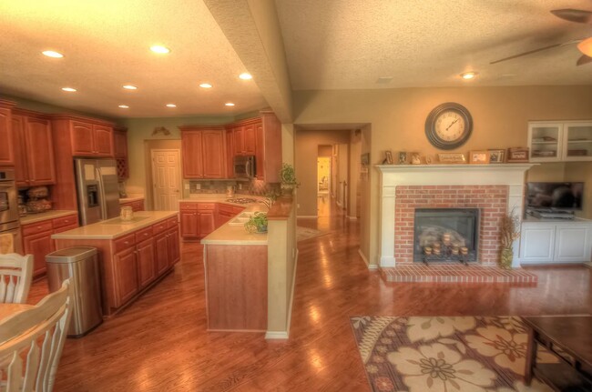 Building Photo - 13778 Josephine Ct