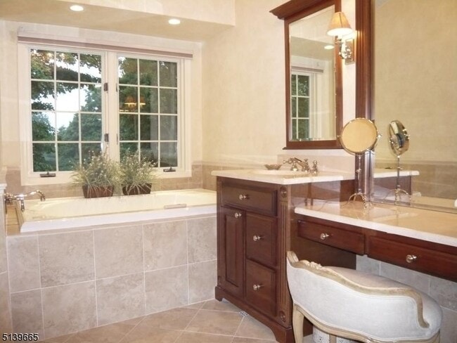 Building Photo - 148 Smoke Rise Rd