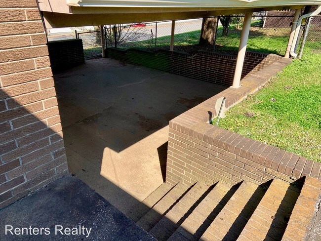 Building Photo - 1206 Woodall Ln NW