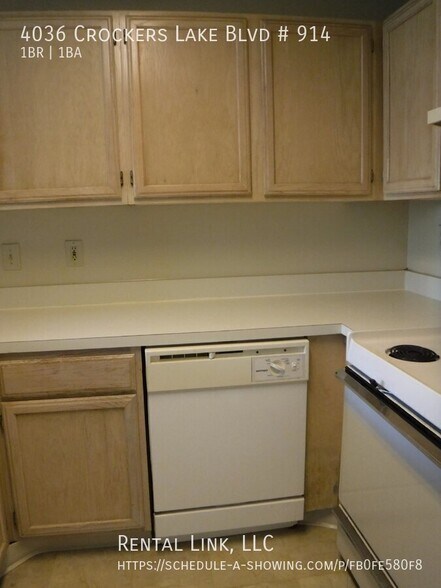 Building Photo - 4036 Crockers Lake Blvd