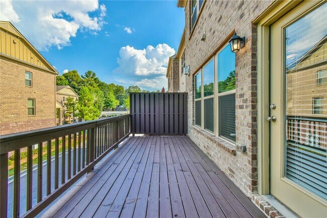 Building Photo - 354 Provenance Dr