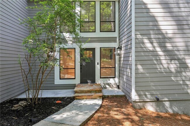 Primary Photo - 545 Woodman Pl