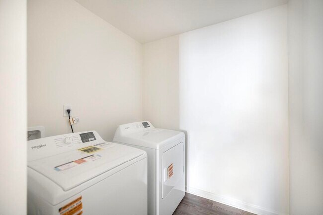 Building Photo - 134 Price Ml Trl