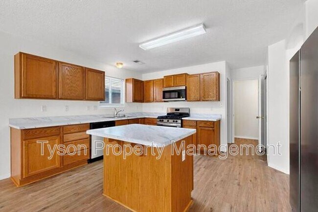 Building Photo - 6605 Ventana Hills Rd NW