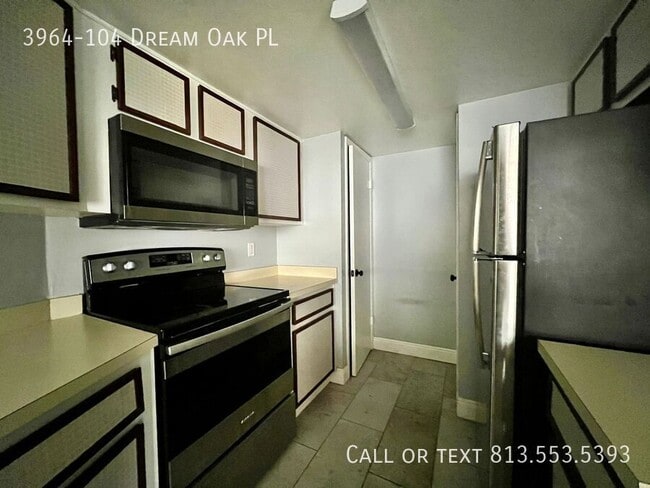 Building Photo - 3964 Dream Oak Pl