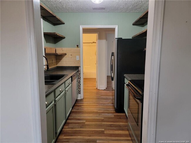 Building Photo - 7029 Kalmia Ln
