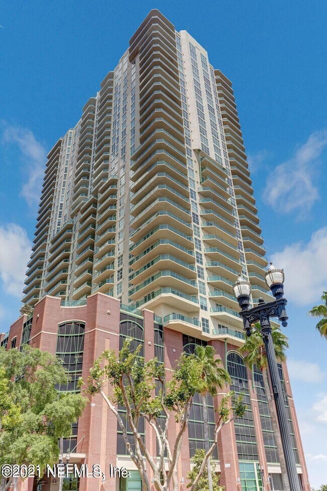 Building Photo - 1431 Riverplace Blvd