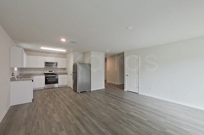 Building Photo - 4669 Finland Ave