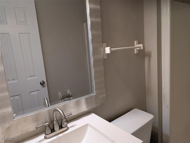 Building Photo - 214 Hancock Bridge Pkwy