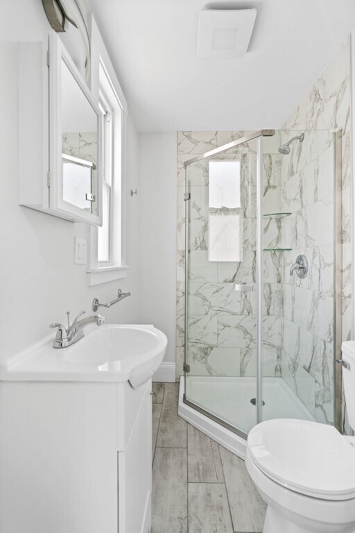 Building Photo - 33 Harbor View St